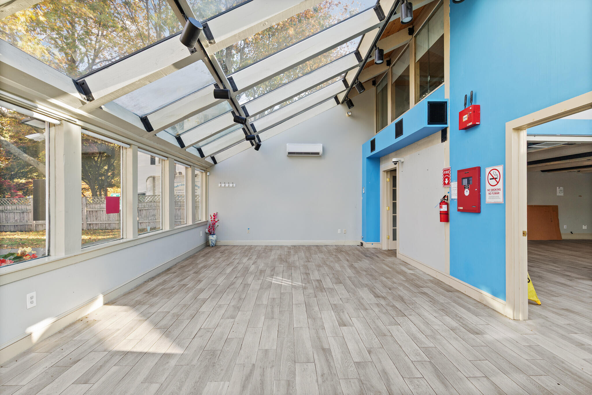 430 Maple St, Danvers, MA à louer Photo intérieure– Image 1 sur 28