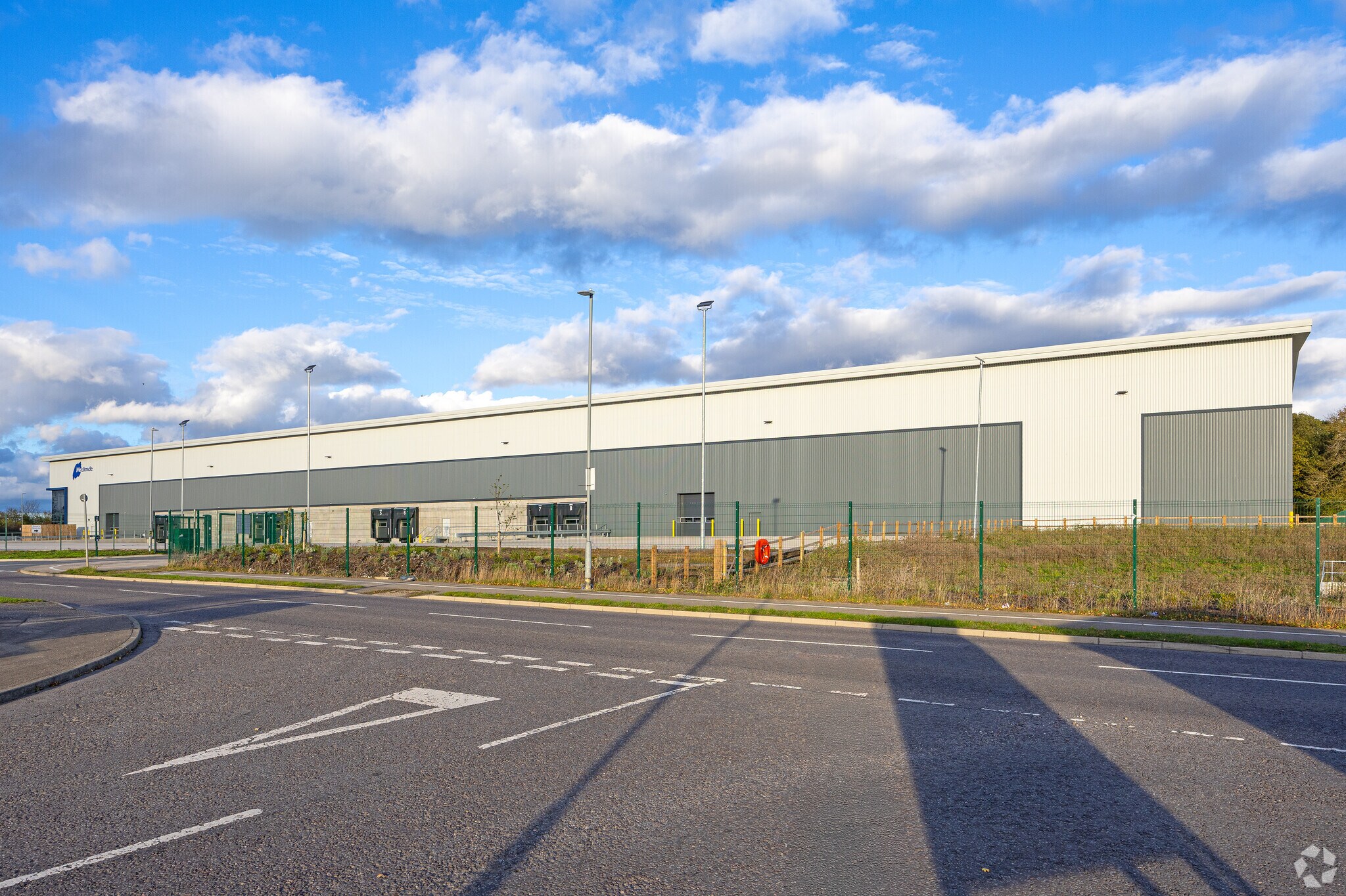 Somerby Way, Gainsborough à louer Photo principale– Image 1 sur 4