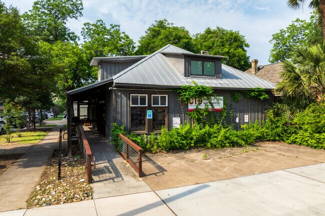 Plus de détails pour 1716 San Antonio St, Austin, TX - Bureau à vendre