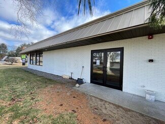 Plus de détails pour 540 Kelley Blvd, North Attleboro, MA - Local commercial à louer