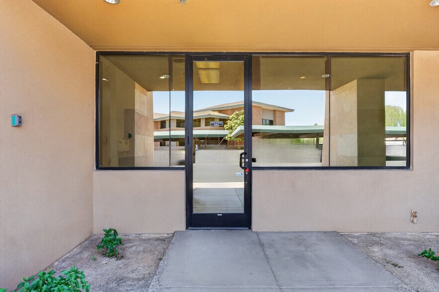 15810 S 45th St, Phoenix, AZ à vendre - Photo de l’immeuble – Image 3 sur 22