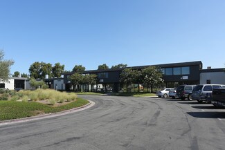 Plus de détails pour 17981 Sky Park Cir, Irvine, CA - Industriel/Logistique à louer