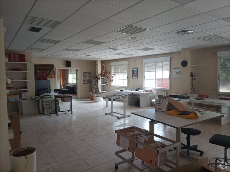 Immeuble residentiel dans Quintanar de la Orden, Toledo à vendre - Photo intérieure – Image 1 sur 1
