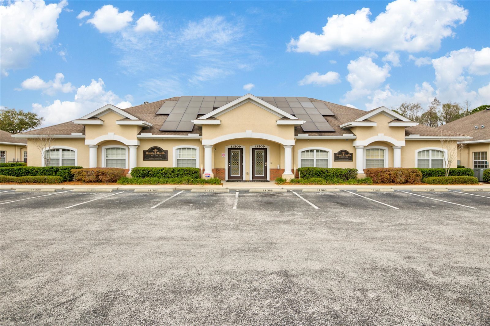 11309 Countryway Blvd, Tampa, FL à vendre Photo de l’immeuble– Image 1 sur 32
