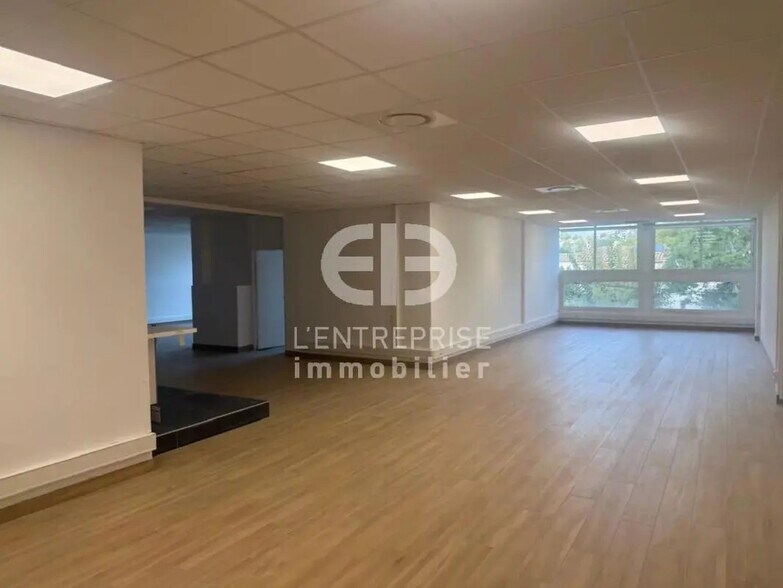 Bureau dans Biot à louer - Photo de l’immeuble – Image 1 sur 4