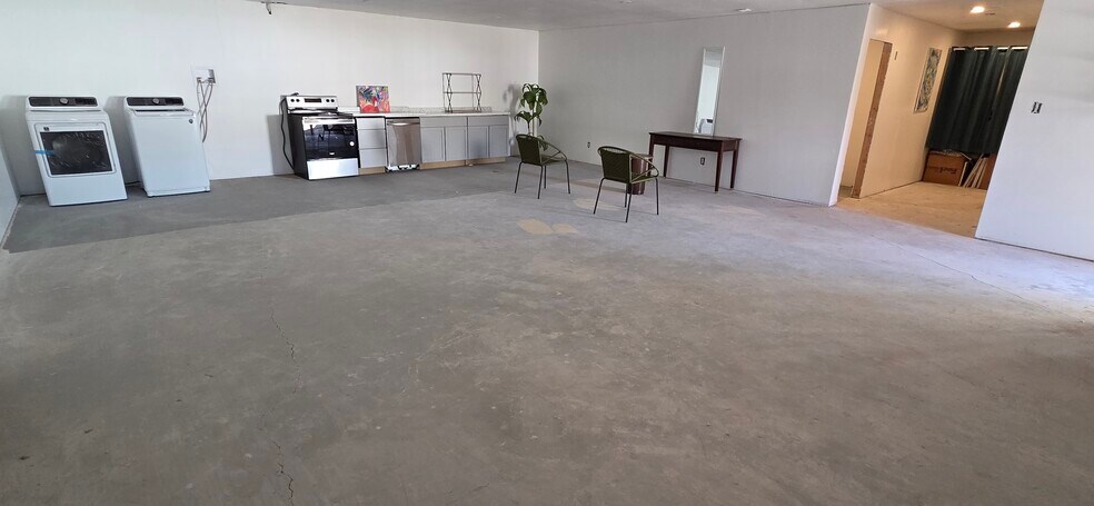 1640 N White Sands Blvd, Alamogordo, NM à louer - Photo de l’immeuble – Image 3 sur 11