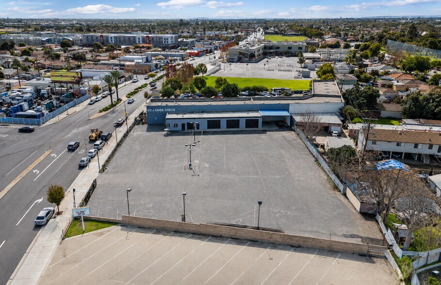 9533 Atlantic Blvd, South Gate, CA à vendre - Photo de l’immeuble – Image 3 sur 9