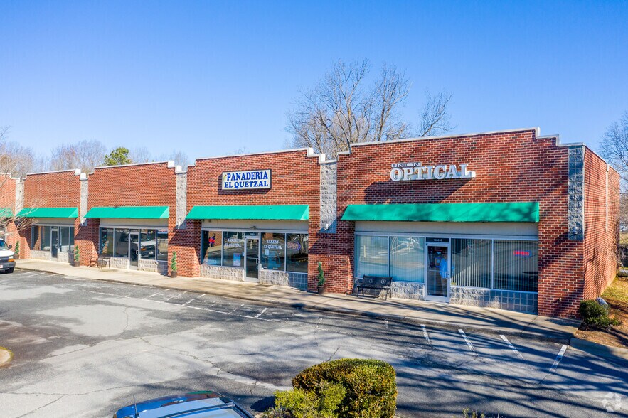 1900 W Roosevelt Blvd, Monroe, NC à louer - Photo de l’immeuble – Image 1 sur 7