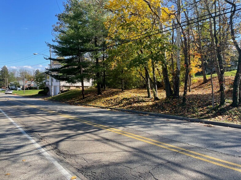 7807 Camargo Rd, Madeira, OH à vendre - Photo de l’immeuble – Image 3 sur 4