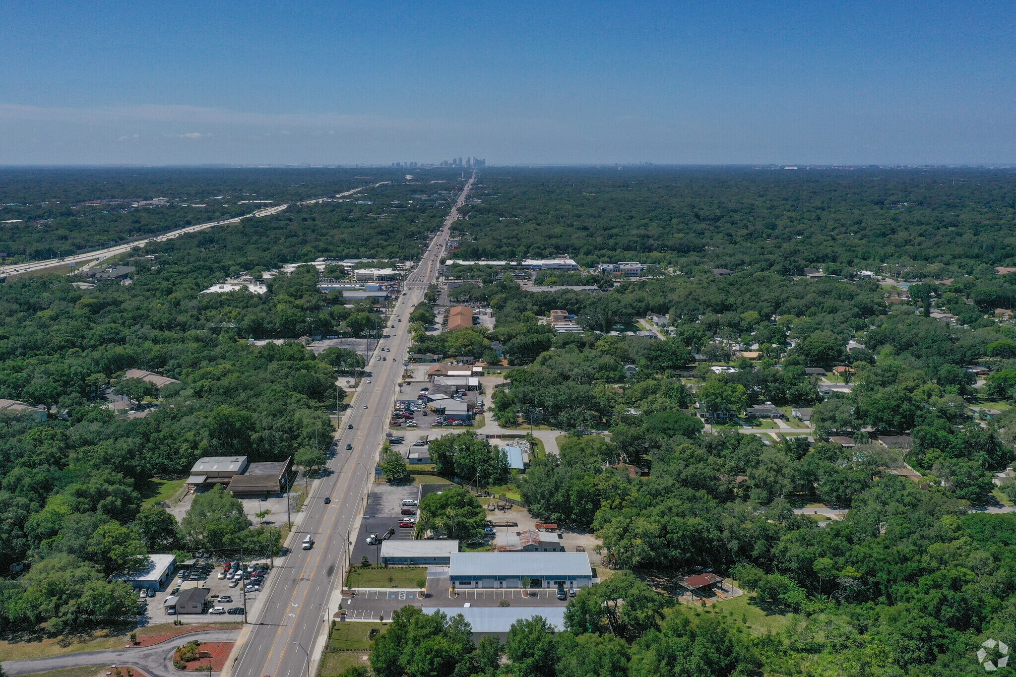 14050 N Florida Ave, Tampa, FL à louer Photo principale– Image 1 sur 8