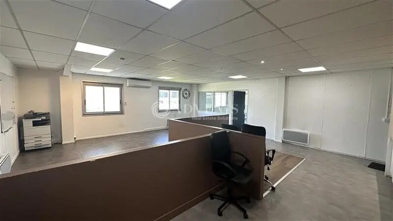 Bureau dans Neuilly-Plaisance à louer - Photo de l’immeuble – Image 2 sur 8