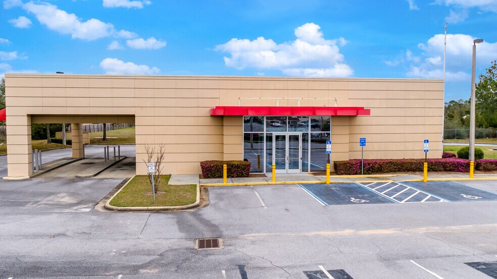 6204 Highway 90, Milton, FL à louer - Photo de l’immeuble – Image 1 sur 18