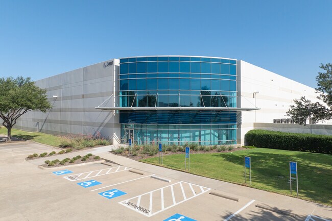Plus de détails pour 3501 Sandshell Dr, Fort Worth, TX - Industriel/Logistique à louer