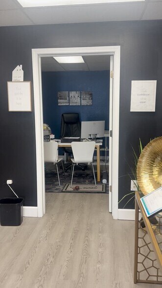 941-951 S Orange Blossom Trl, Apopka, FL à louer - Vidéo sur l’annonce professionnelle – Image 2 sur 15