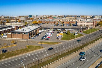 7451-7499 Rte Transcanadienne, Montréal, QC - VUE AÉRIENNE vue de carte