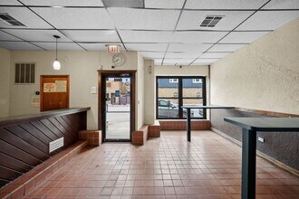 4369 N Elston Ave, Chicago, IL à louer Photo intérieure– Image 1 sur 19