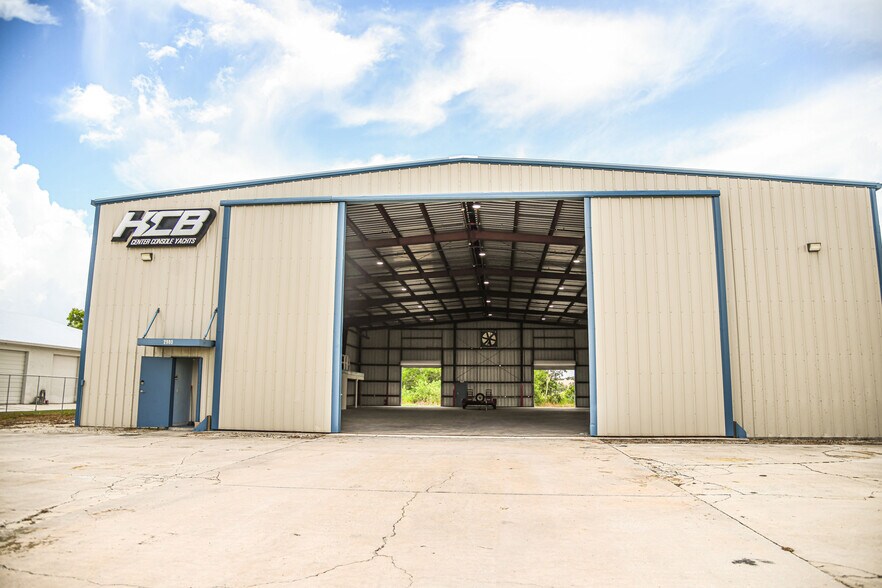 2980 SE Dominica Ter, Stuart, FL à louer - Photo de l’immeuble – Image 1 sur 36