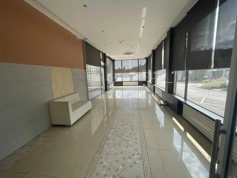 Local commercial dans Beauvais à vendre - Photo de l’immeuble – Image 3 sur 7