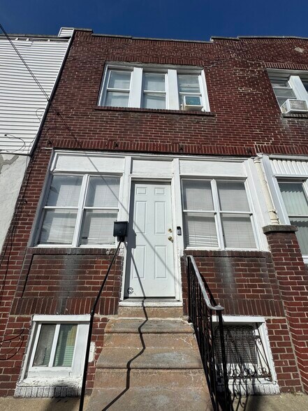 81 Property Rental Portfolio in Philly portefeuille de 2 biens à vendre sur LoopNet.fr - Photo de l’immeuble – Image 2 sur 6