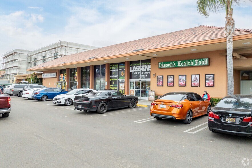5144-5168 Hollister Ave, Santa Barbara, CA à louer - Photo de l’immeuble – Image 2 sur 4