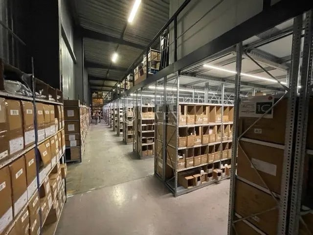 Local d’activités dans Blanquefort à louer - Photo de l’immeuble – Image 3 sur 11