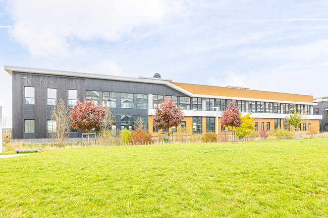 Plus de détails pour Bureau, Local d'activités à louer