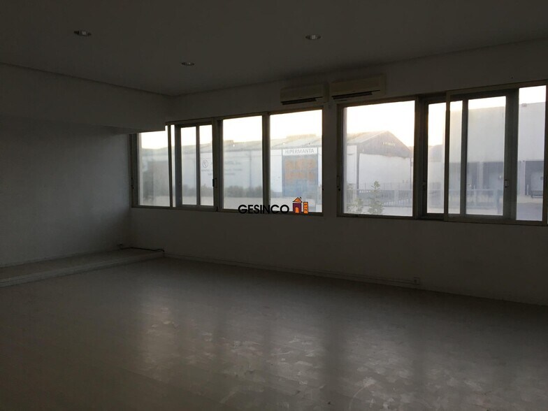 Local commercial dans Ontinyent, Valencia à louer - Photo de l’immeuble – Image 3 sur 9