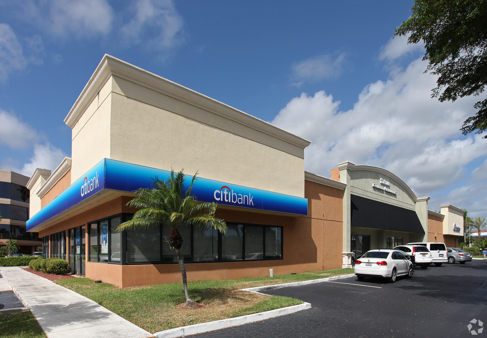 7400 W Camino Real, Boca Raton, FL à vendre Photo principale– Image 1 sur 5