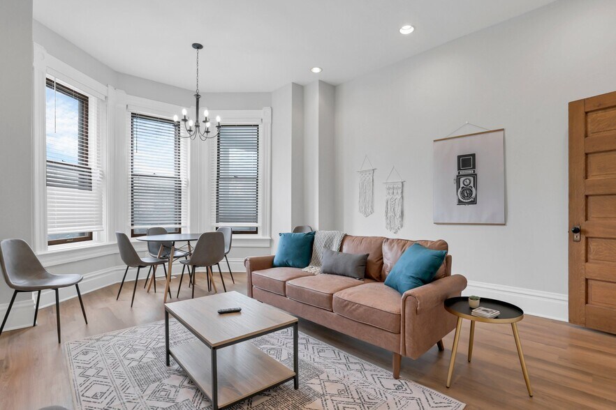 572 E Rich St, Columbus, OH à louer - Photo intérieure – Image 2 sur 17