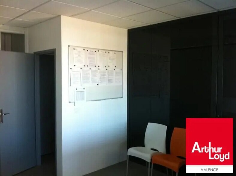 Bureau dans Valence à louer - Photo de l’immeuble – Image 3 sur 4