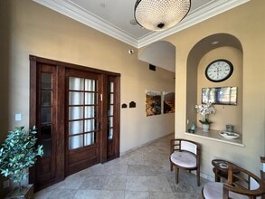 116 S Catalina Ave, Redondo Beach, CA à louer Photo intérieure– Image 1 sur 2