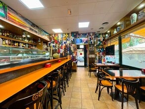 Local commercial dans Barcelone, Barcelona à louer Photo intérieure– Image 2 sur 17