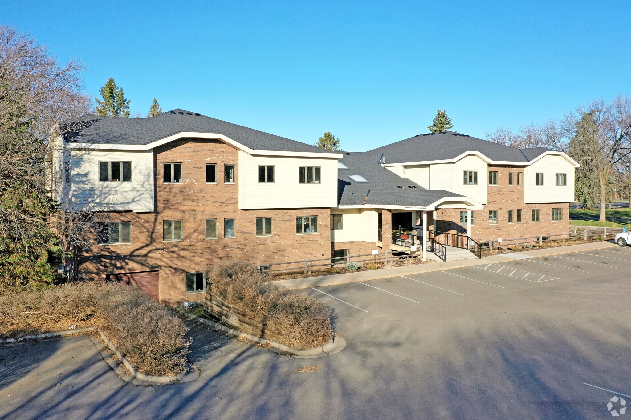 299 Coon Rapids Blvd NW, Coon Rapids, MN à louer Photo principale– Image 1 sur 10