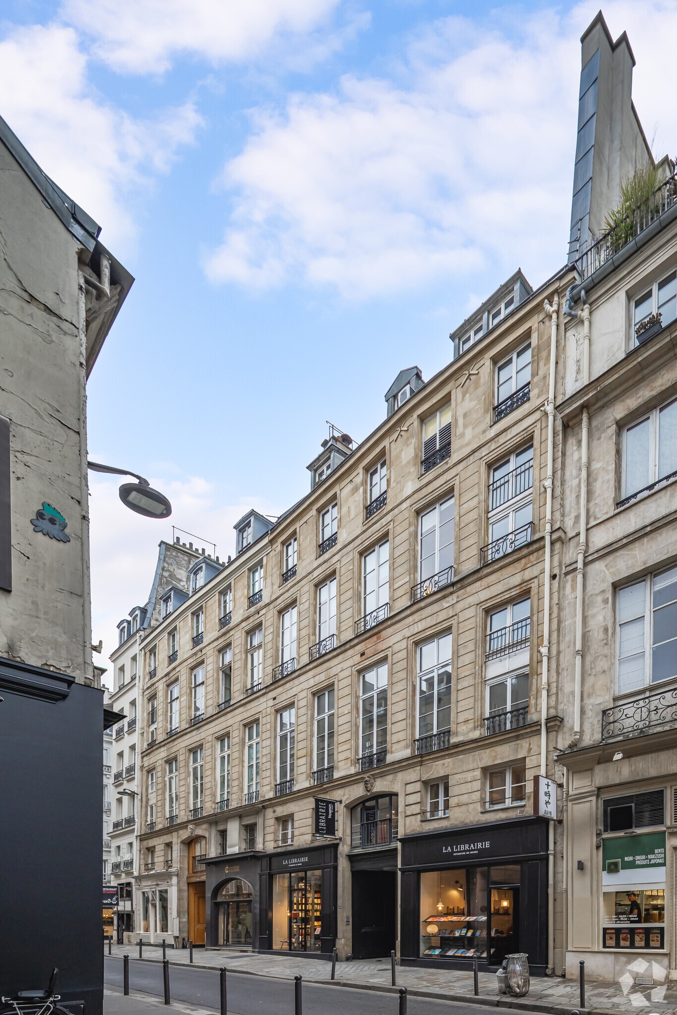 48 Rue Sainte-Anne, Paris à louer Photo de l’immeuble– Image 1 sur 6