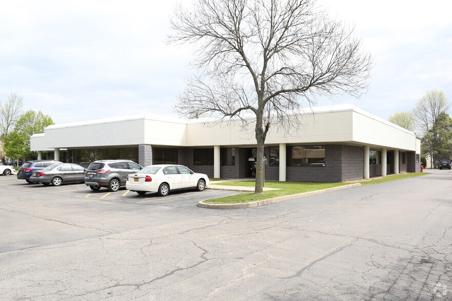 495 Commerce Dr, Buffalo, NY à vendre - Photo de l’immeuble – Image 2 sur 11