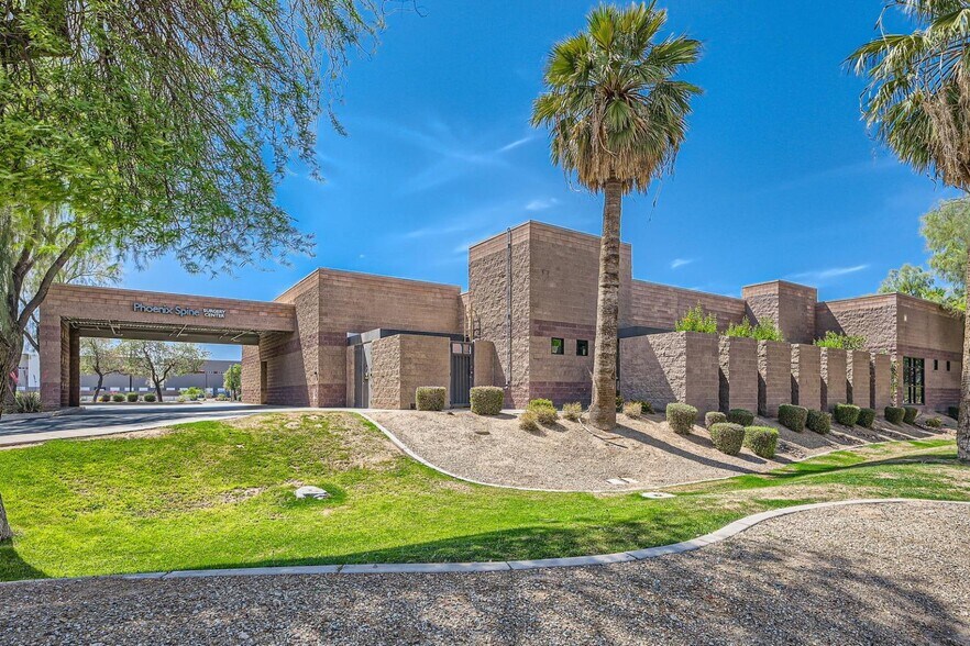 140 N Litchfield Rd, Goodyear, AZ à louer - Photo de l’immeuble – Image 3 sur 21
