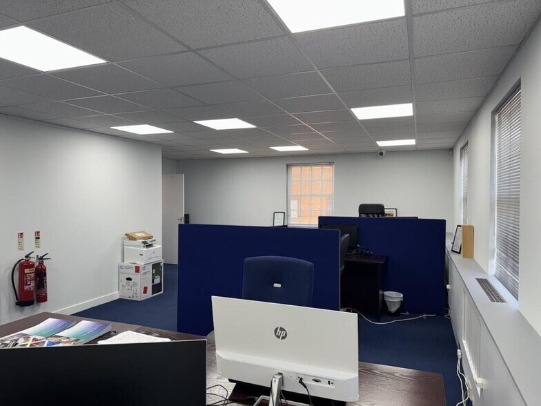 13 High St, Elstree à vendre - Photo intérieure – Image 3 sur 13