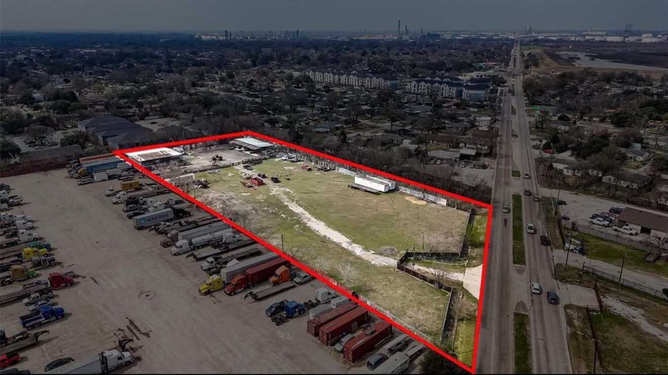 1760 Allen Genoa Rd, Houston, TX à vendre Photo de l’immeuble– Image 1 sur 23