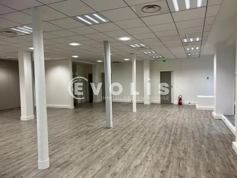 Bureau dans Paris à louer - Photo de l’immeuble – Image 3 sur 8