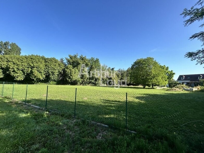 Terrain dans Abrest à vendre - Photo de l’immeuble – Image 2 sur 3