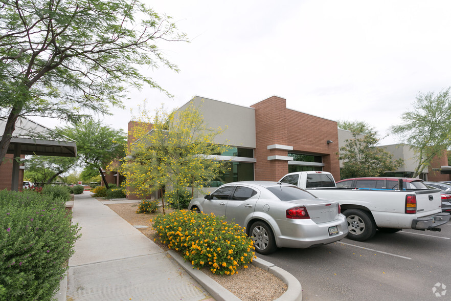 5550 W Chandler Blvd, Chandler, AZ à vendre - Photo de l’immeuble – Image 3 sur 12