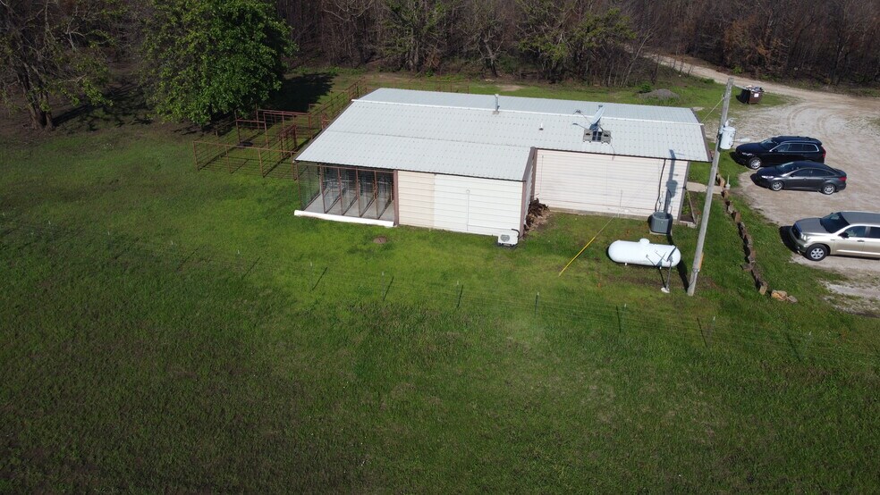 369104 E Old Highway 64, Cleveland, OK à louer - Photo de l’immeuble – Image 3 sur 6