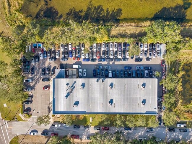4429 N John Young Pkwy, Orlando, FL à louer - Photo de l’immeuble – Image 3 sur 18