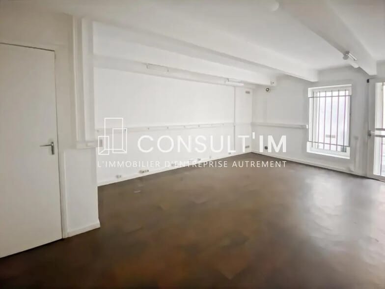 Bureau dans Paris à louer - Photo de l’immeuble – Image 2 sur 5