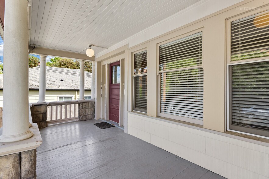 2222 NW Irving St, Portland, OR à vendre - Photo de l’immeuble – Image 3 sur 39