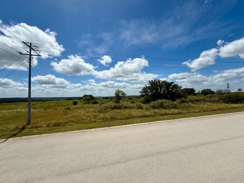 TBD Innovation Loop, Marble Falls, TX à vendre - Photo de l’immeuble – Image 3 sur 5