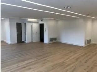 33 Rue Raffet, Paris à louer - Photo de l’immeuble – Image 2 sur 2