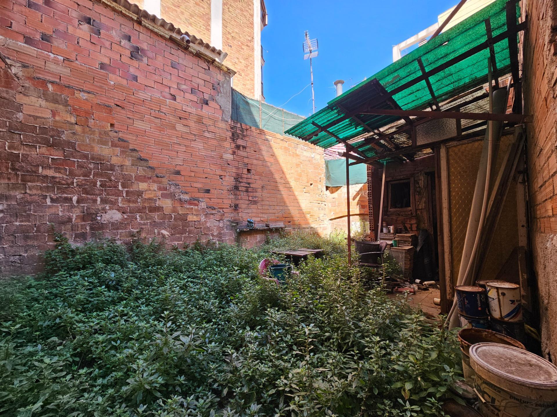 Terrain dans Santa Coloma de Gramenet, Barcelona à vendre Plan d’étage– Image 1 sur 4