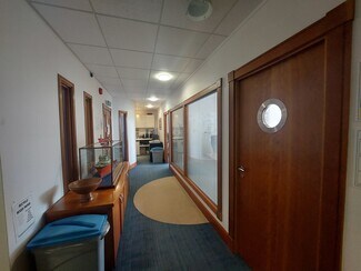 Plus de détails pour 12 Queens Rd, Aberdeen - Bureau à louer