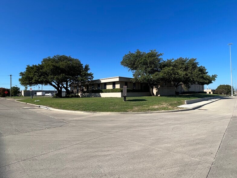 925 111th St, Arlington, TX à louer - Photo principale – Image 1 sur 13